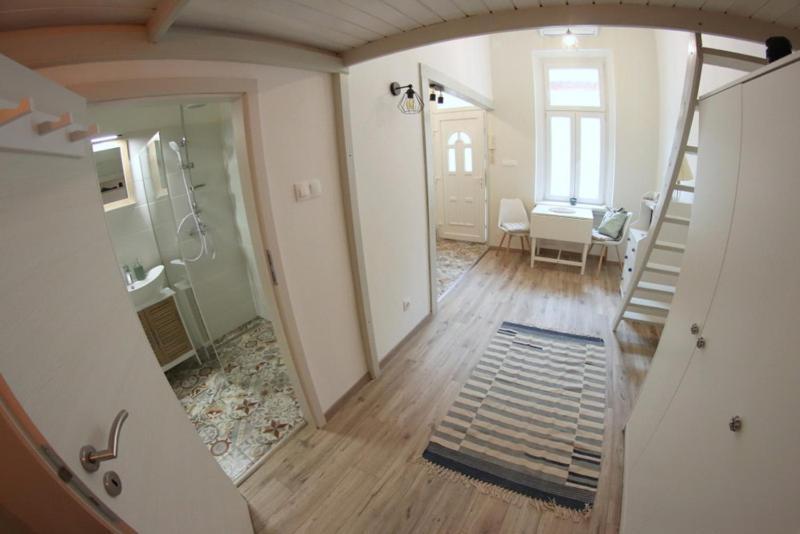 Cosy Nest Apartment Budapest Luaran gambar
